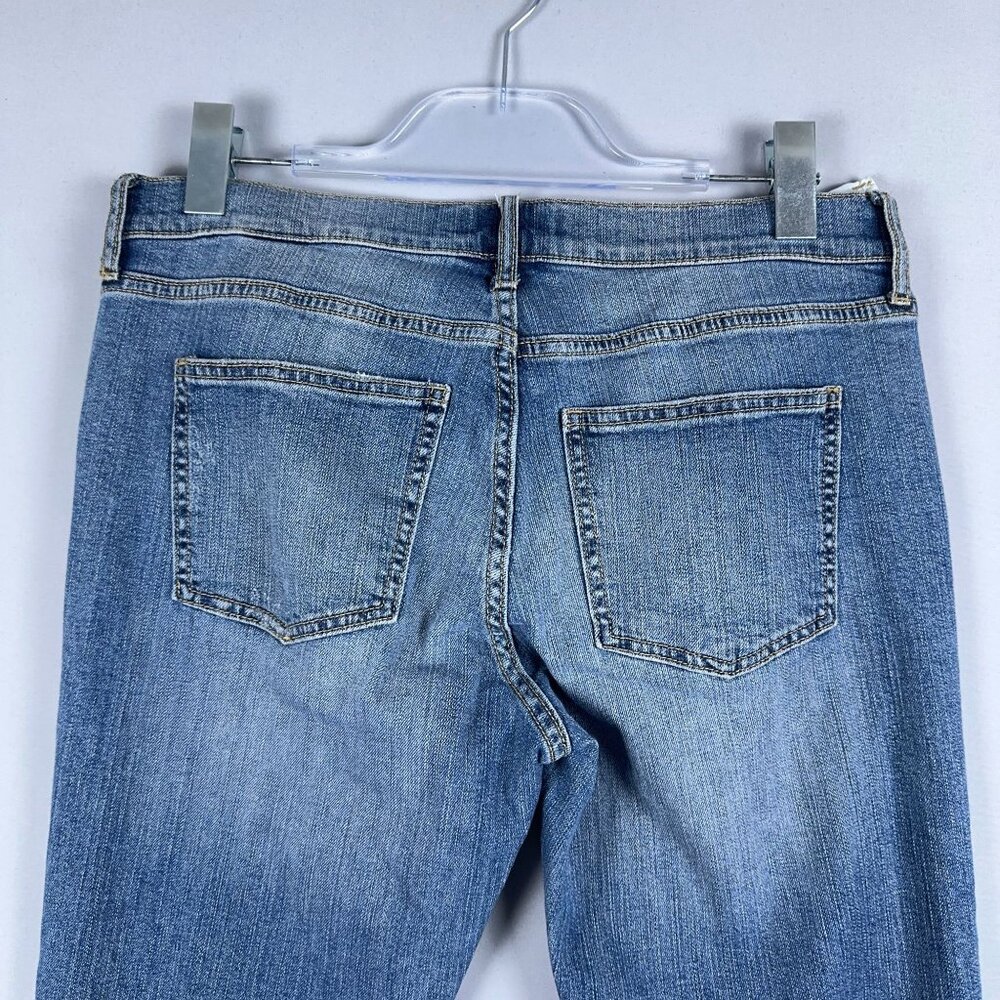Banana Republic Girlfriend Jeans Womens Size 32W Distreesed Mid Rise Blue - Picture 3 of 11